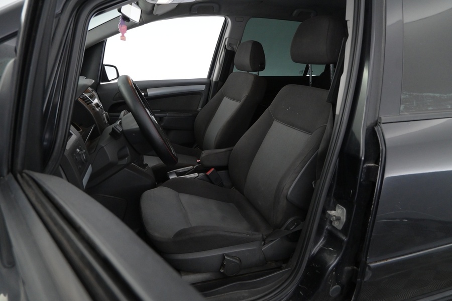 Opel Zafira vaihtoauto