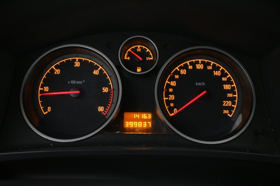 Opel Zafira vaihtoauto