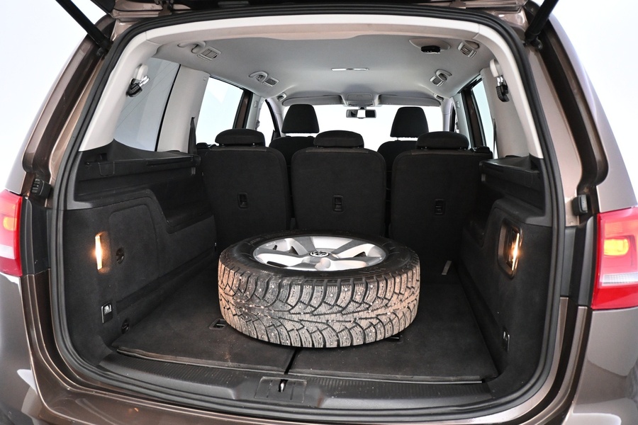 Volkswagen Sharan vaihtoauto