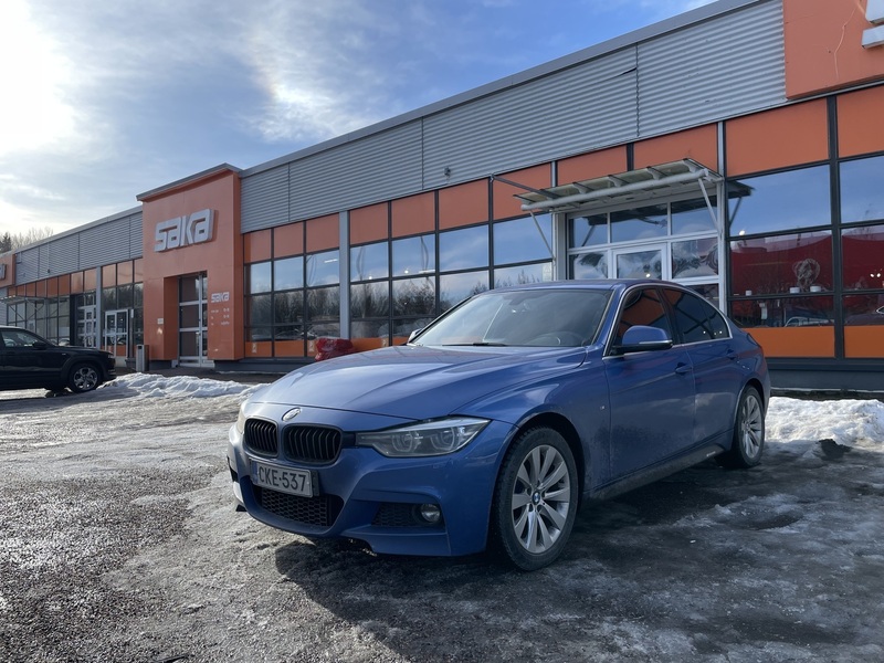 BMW 330 vaihtoauto