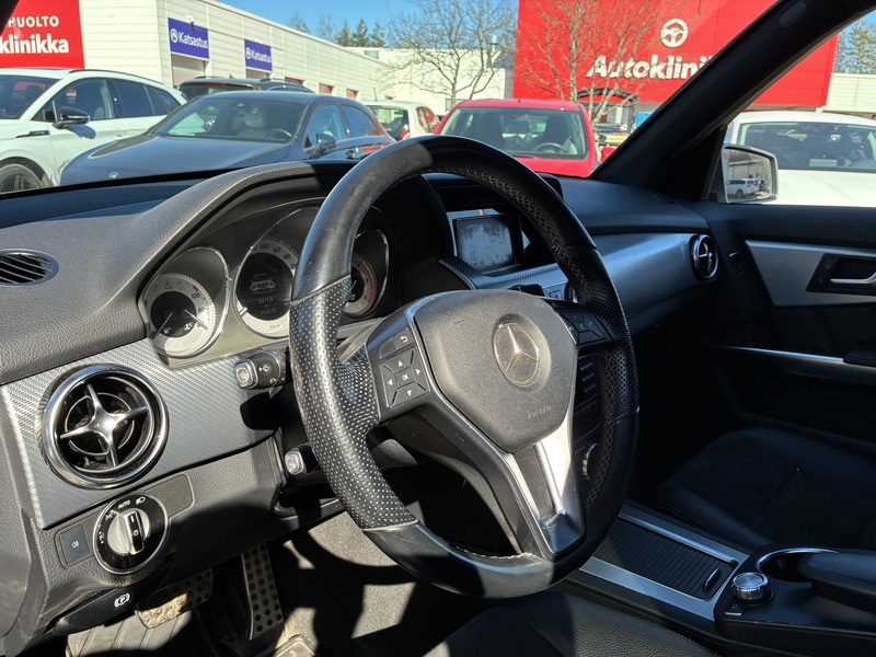 Mercedes-Benz GLK vaihtoauto