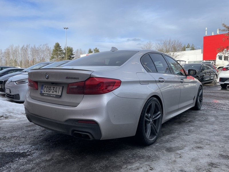 BMW M550i vaihtoauto