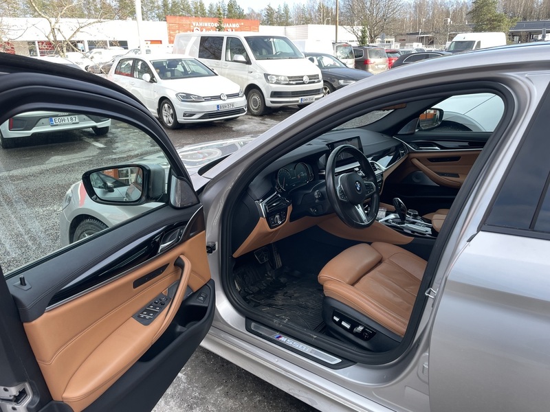 BMW M550i vaihtoauto