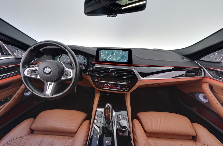 BMW M550i vaihtoauto