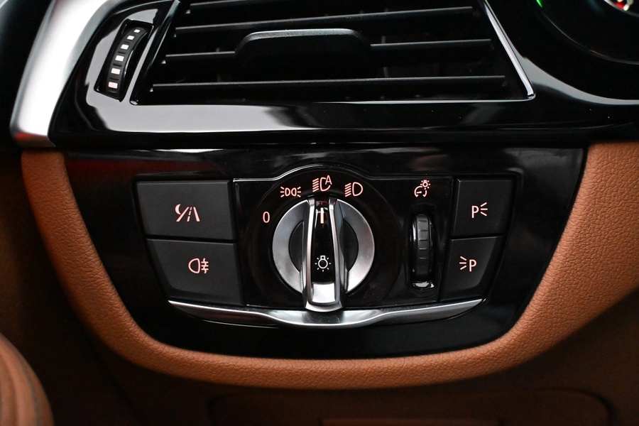 BMW M550i vaihtoauto