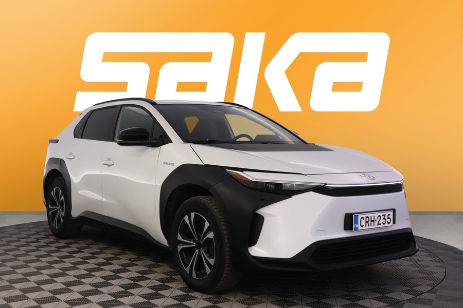 Toyota bZ4X vaihtoauto