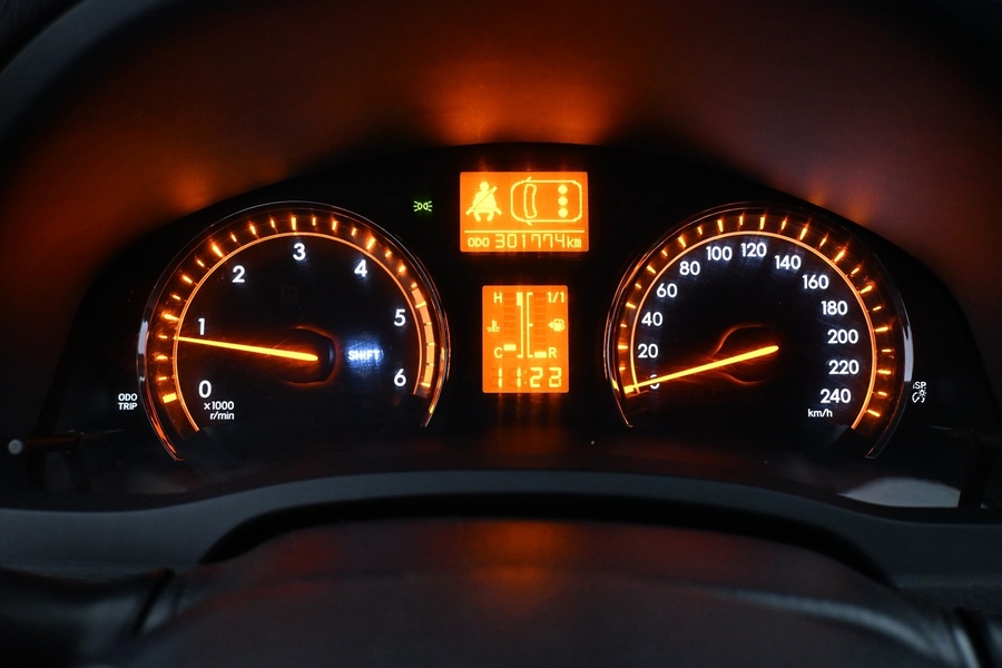 Toyota Avensis vaihtoauto