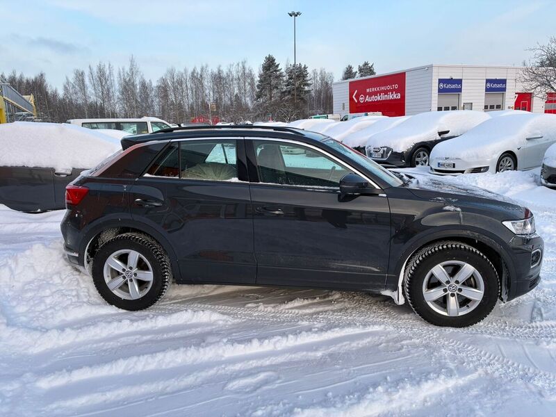 Volkswagen T-Roc vaihtoauto