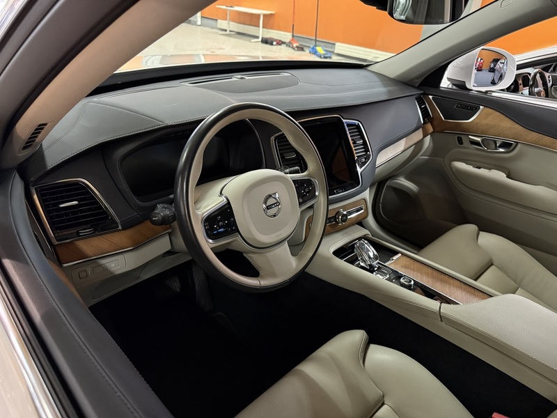 Volvo XC90 vaihtoauto