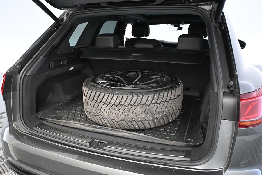 Volkswagen Touareg vaihtoauto