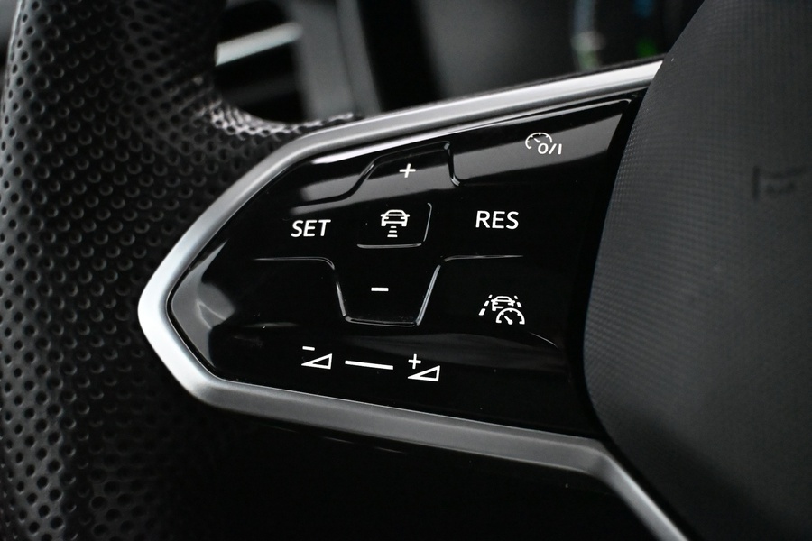 Volkswagen Touareg vaihtoauto