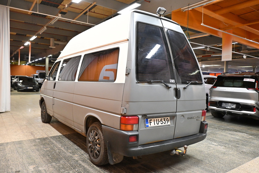 Volkswagen Caravelle vaihtoauto