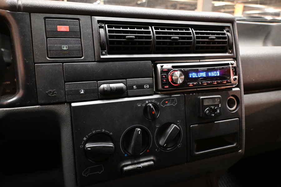 Volkswagen Caravelle vaihtoauto