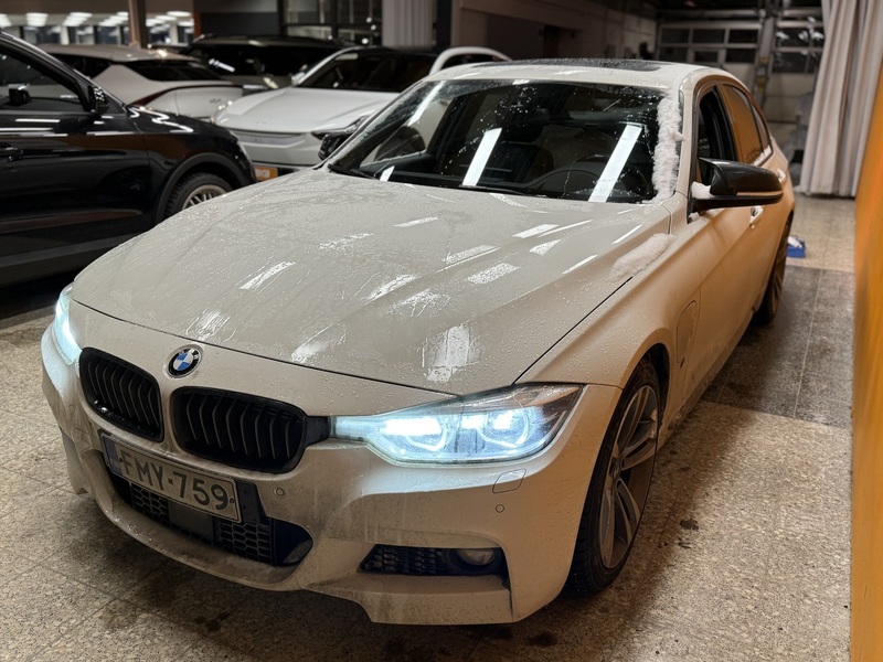 BMW 330 vaihtoauto