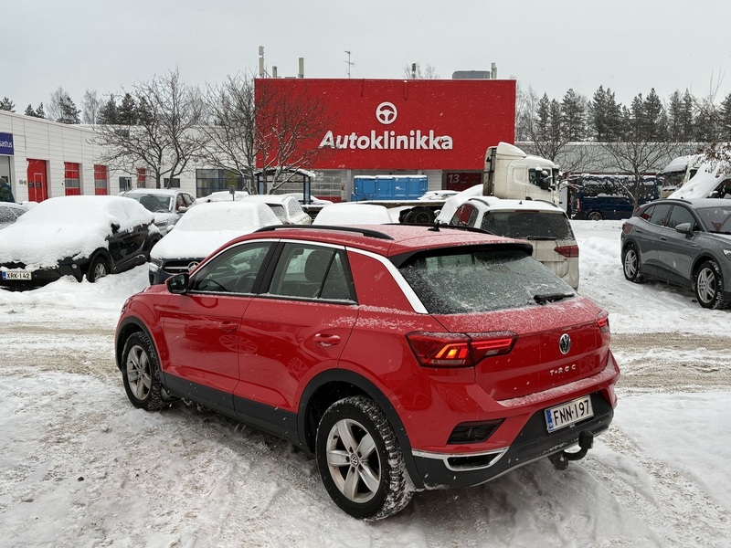 Volkswagen T-Roc vaihtoauto