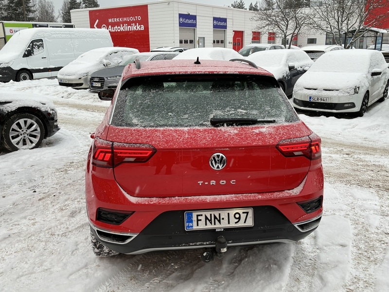 Volkswagen T-Roc vaihtoauto