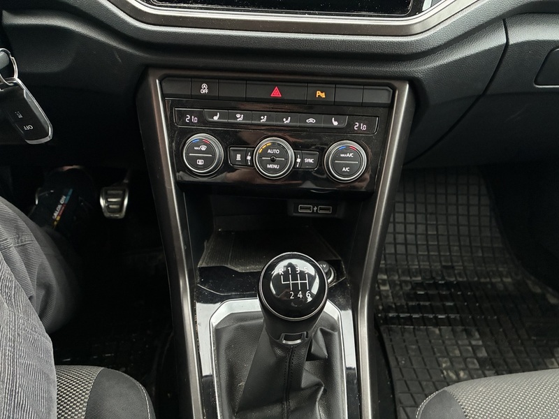 Volkswagen T-Roc vaihtoauto