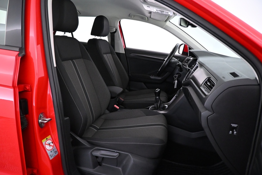 Volkswagen T-Roc vaihtoauto