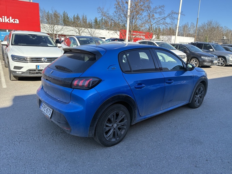 Peugeot e-208 vaihtoauto