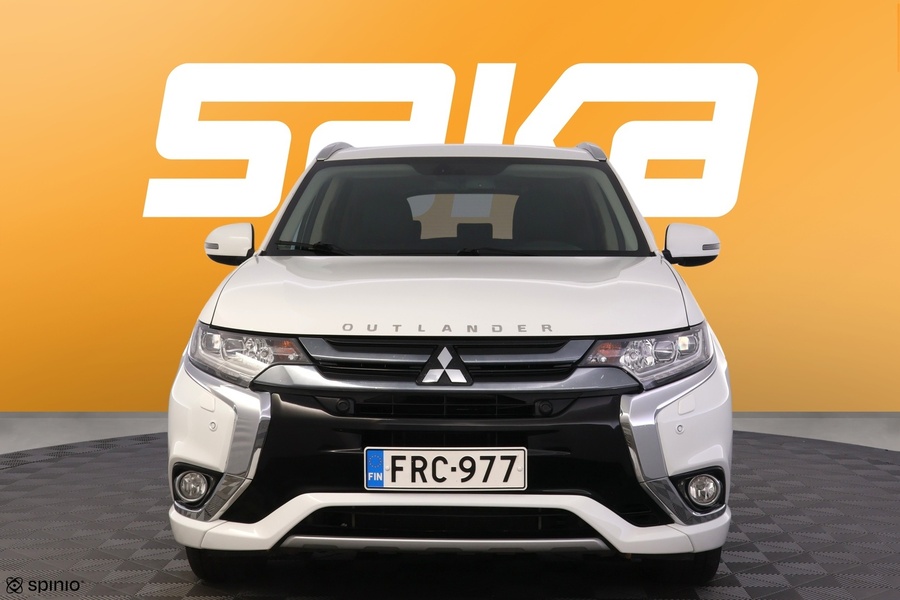 Mitsubishi Outlander PHEV vaihtoauto
