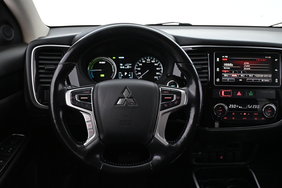 Mitsubishi Outlander PHEV vaihtoauto