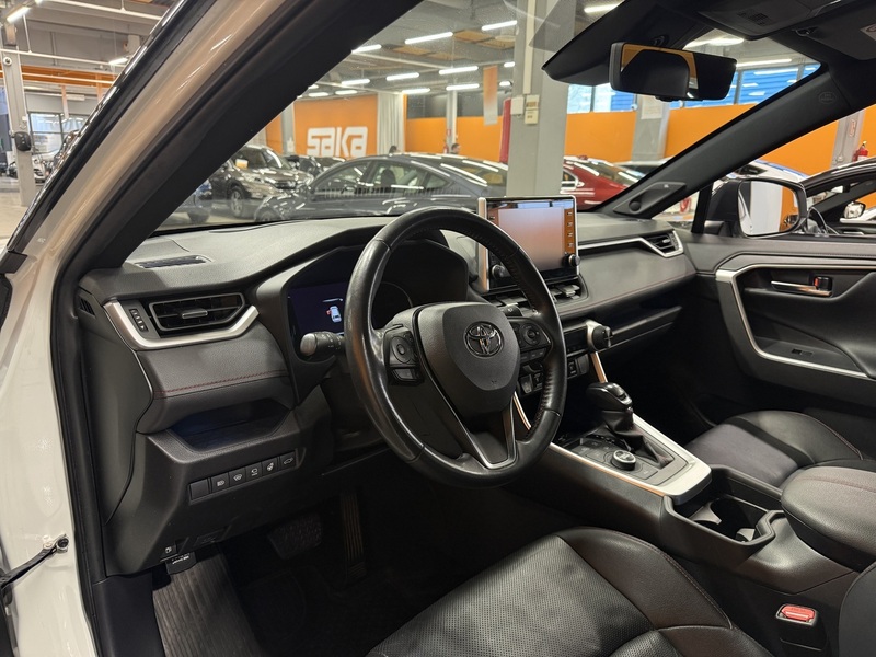 Toyota RAV4 vaihtoauto