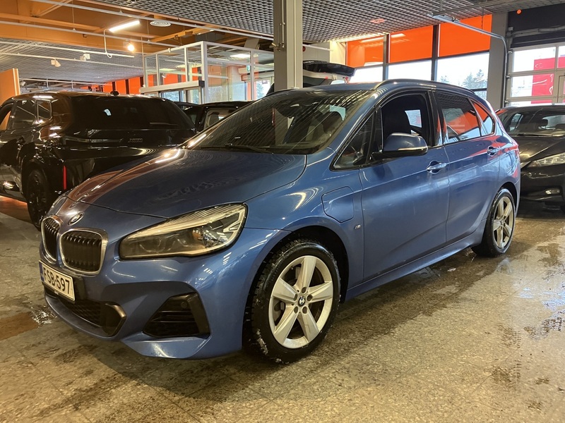 BMW 225 vaihtoauto