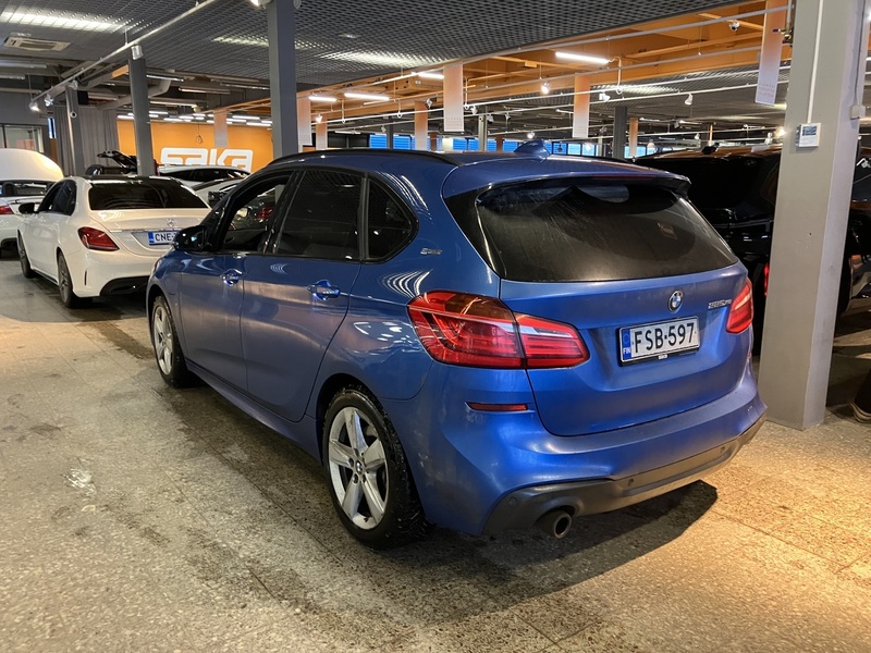 BMW 225 vaihtoauto