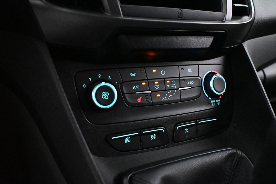 Ford Transit Connect vaihtoauto