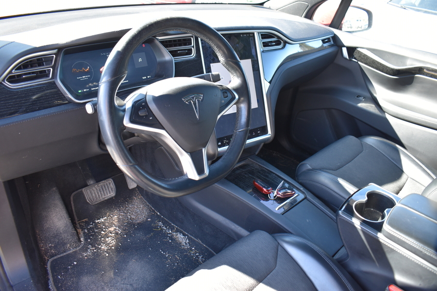 Tesla Model X vaihtoauto