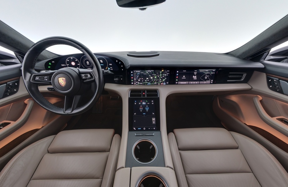 Porsche Taycan vaihtoauto