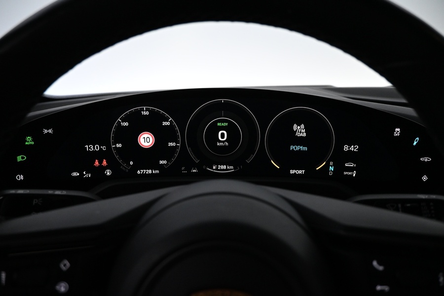 Porsche Taycan vaihtoauto