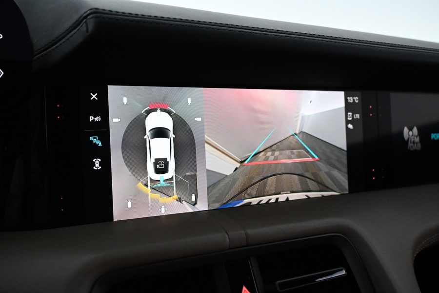 Porsche Taycan vaihtoauto