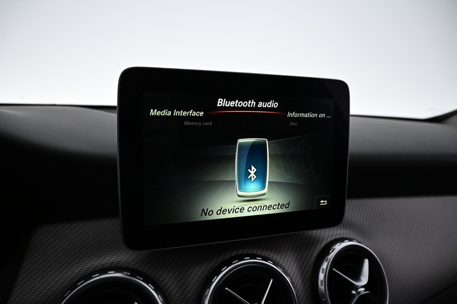 Mercedes-Benz GLA vaihtoauto