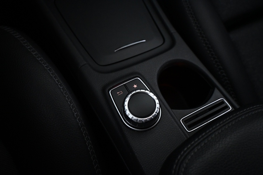 Mercedes-Benz GLA vaihtoauto