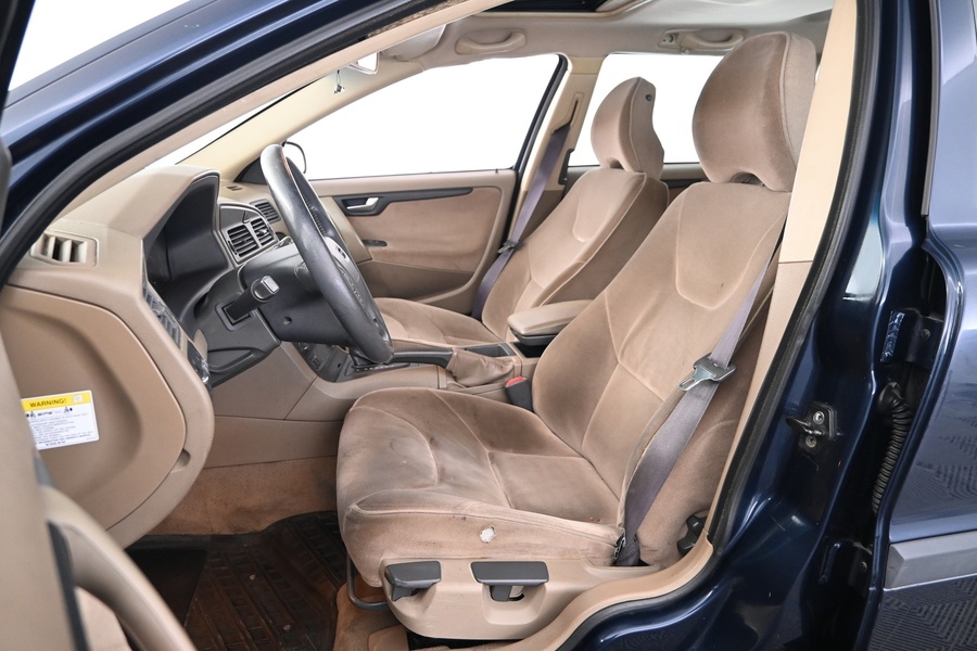 Volvo V70 vaihtoauto