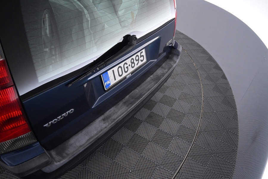 Volvo V70 vaihtoauto