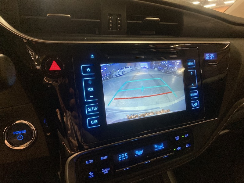 Toyota Auris vaihtoauto