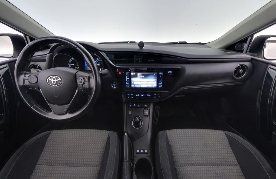Toyota Auris vaihtoauto