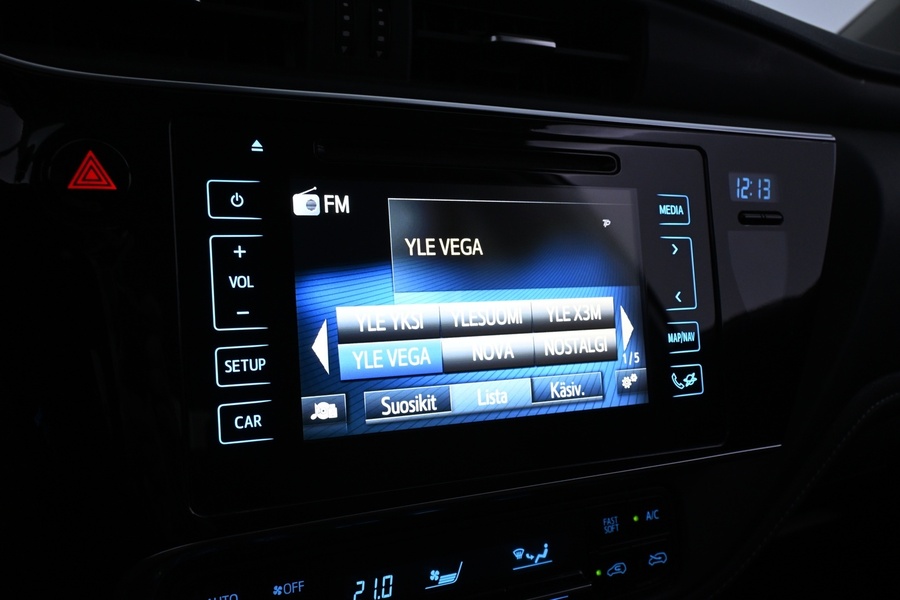 Toyota Auris vaihtoauto