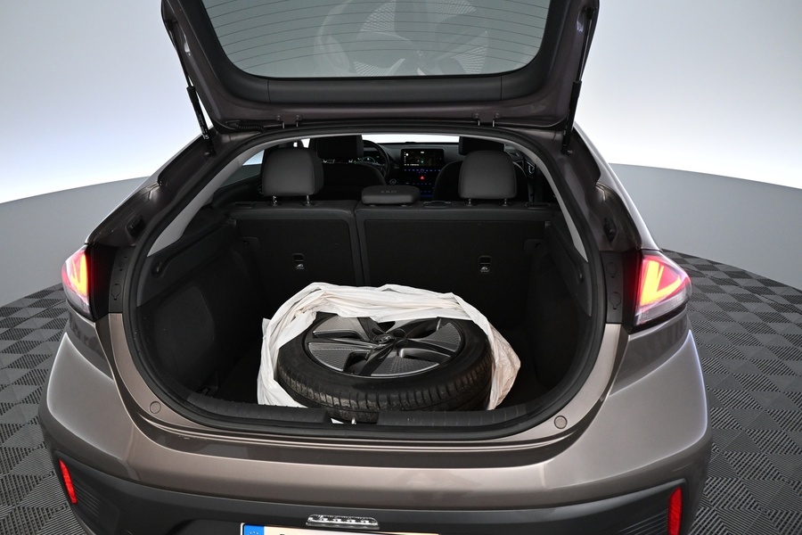 Hyundai IONIQ hybrid vaihtoauto