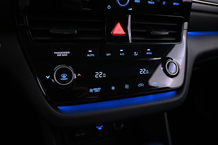 Hyundai IONIQ hybrid vaihtoauto