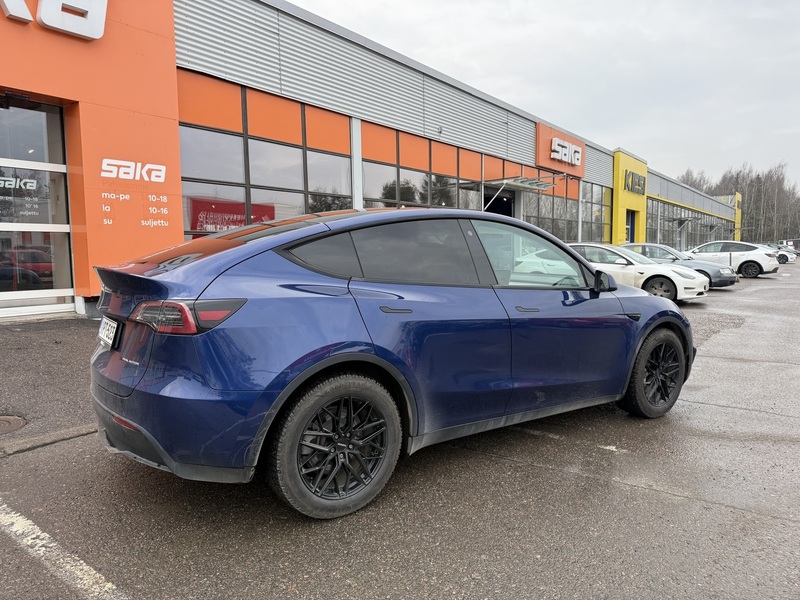 Tesla Model Y vaihtoauto