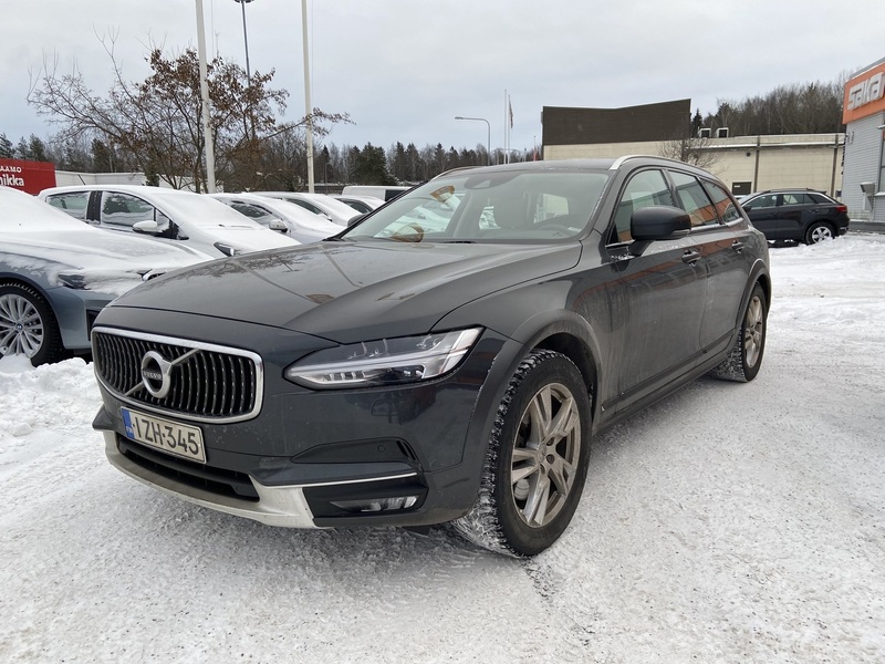 Volvo V90 Cross Country vaihtoauto