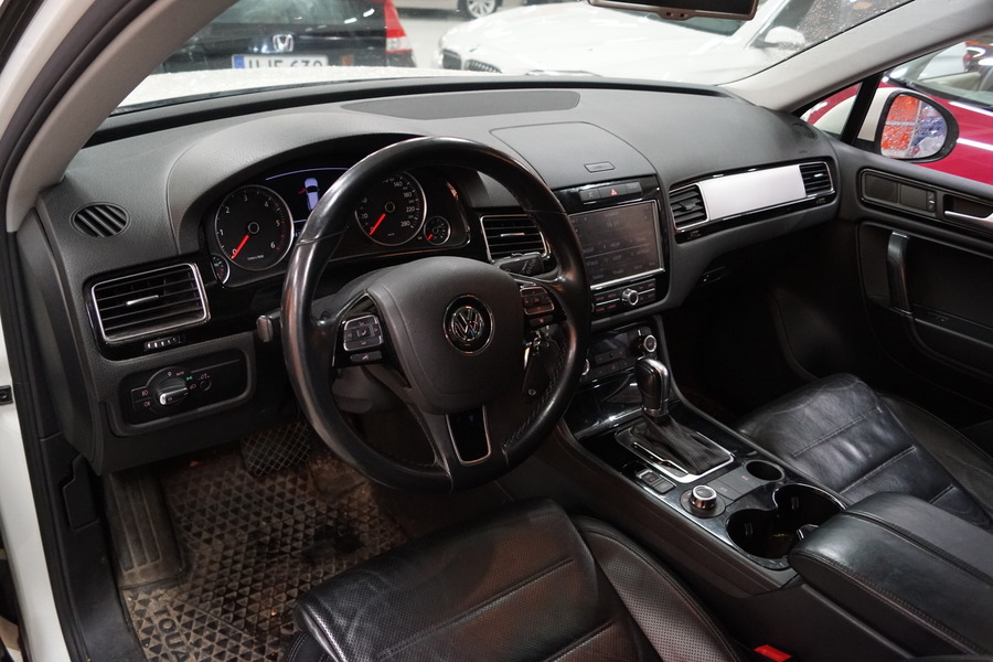 Volkswagen Touareg vaihtoauto