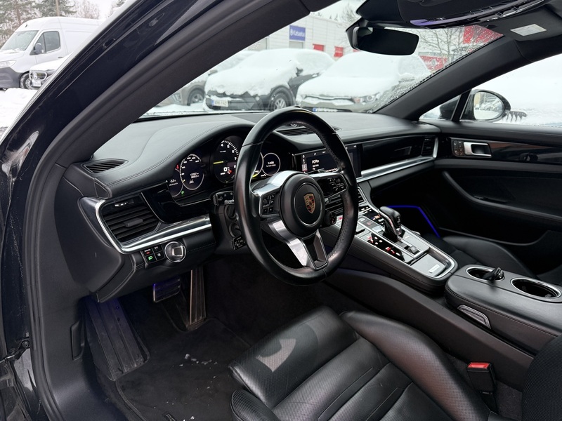 Porsche Panamera vaihtoauto