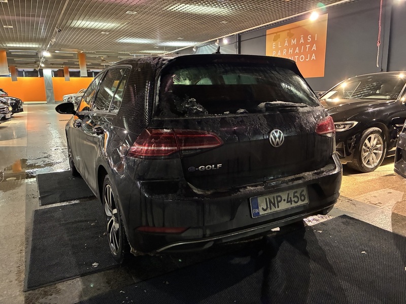 Volkswagen Golf vaihtoauto