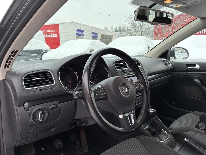 Volkswagen Golf vaihtoauto