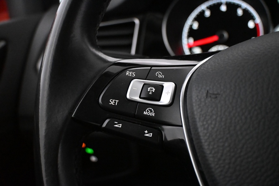 Volkswagen Golf Sportsvan vaihtoauto