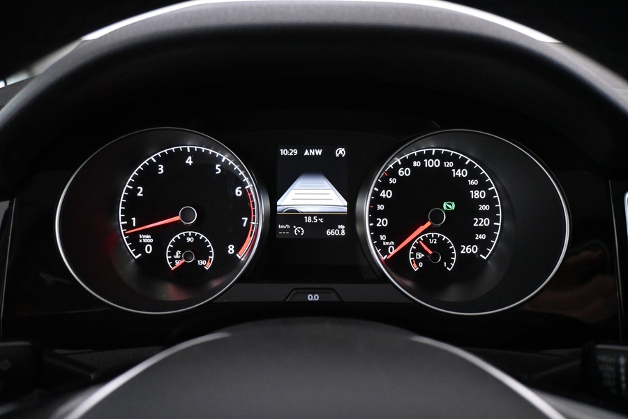 Volkswagen Golf Sportsvan vaihtoauto